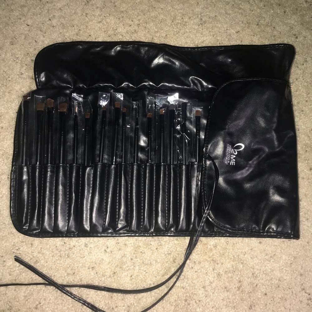 Makeup brush set